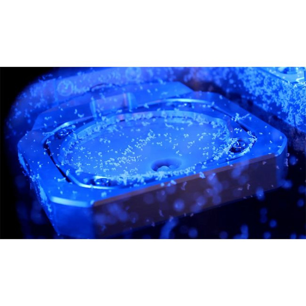 VHF K5+ - 5-осная фрезерная машина для сухой обработки, с ионизатором и зажимом без инструмента, цифровое управление