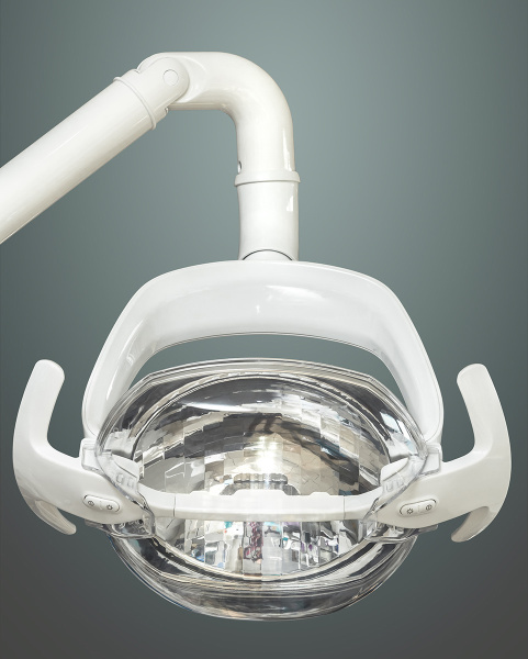 Woson WOD330 - стоматологическая установка с нижней подачей инструментов