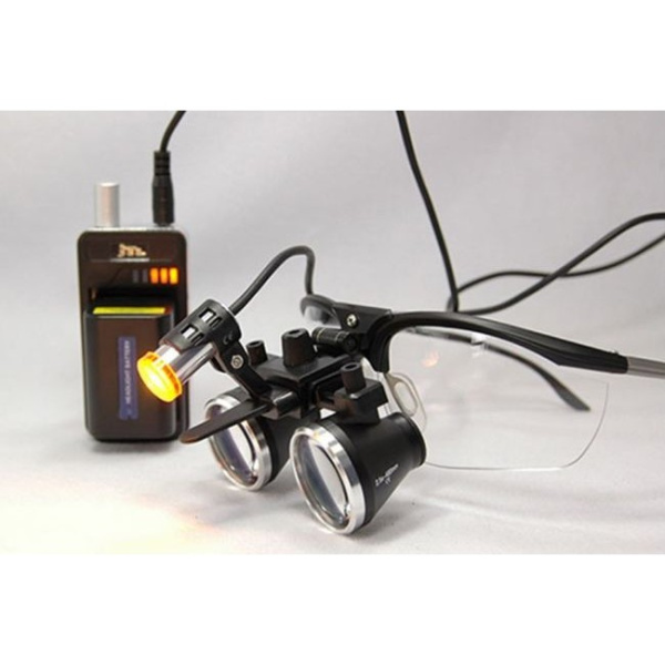 MediPlus JT 140 - осветитель к бинокулярам JTL